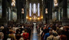 La traditionnelle cérémonie de bénédiction de la ville s'est déroulée à la cathédrale Notre-Dame de Fourvière à Lyon