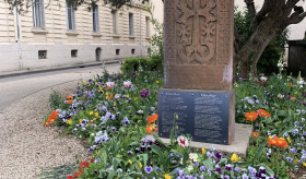 ՀԱՅՈՑ ՑԵՂԱՍՊԱՆՈՒԹՅԱՆ 110-ՐԴ ՏԱՐԵԼԻՑԻՆ ՆՎԻՐՎԱԾ ԱՐԱՐՈՂՈՒԹՅՈՒՆՆԵՐ ՕՎԵՐՆ-ՌՈՆ-ԱԼՊ ՌԵԳԻՈՆԻ ՎԻԵՆՆ, ՍԵՆ-ՇԱՄՈՆ, ԲՐՈՆ, ՄՈՆՏԵԼԻՄԱՐ, ՍԵՆՏ-ԷԹԻԵՆ ՔԱՂԱՔՆԵՐՈՒՄ