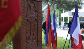 ՀԱՅՈՑ ՑԵՂԱՍՊԱՆՈՒԹՅԱՆ 110-ՐԴ ՏԱՐԵԼԻՑԻՆ ՆՎԻՐՎԱԾ ԱՐԱՐՈՂՈՒԹՅՈՒՆՆԵՐ ՕՎԵՐՆ-ՌՈՆ-ԱԼՊ ՌԵԳԻՈՆԻ ԳՐԵՆՈԲԼ, ԼԻՄՈՆԵ, ՍԵՆ-ՄԱՐՏԵՆ-Դ’ԷՐ, ՌԻԼԻՈ-ԼԱ-ՊԱՊ, ՆԻՈՐ, ԲՐԻԵ-Է-ԱՆԳՈՆ ՔԱՂԱՔՆԵՐՈՒՄ